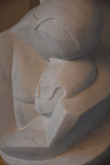 "Umarmung" Carrara Marmor "Umarmung" Carrara Marmor